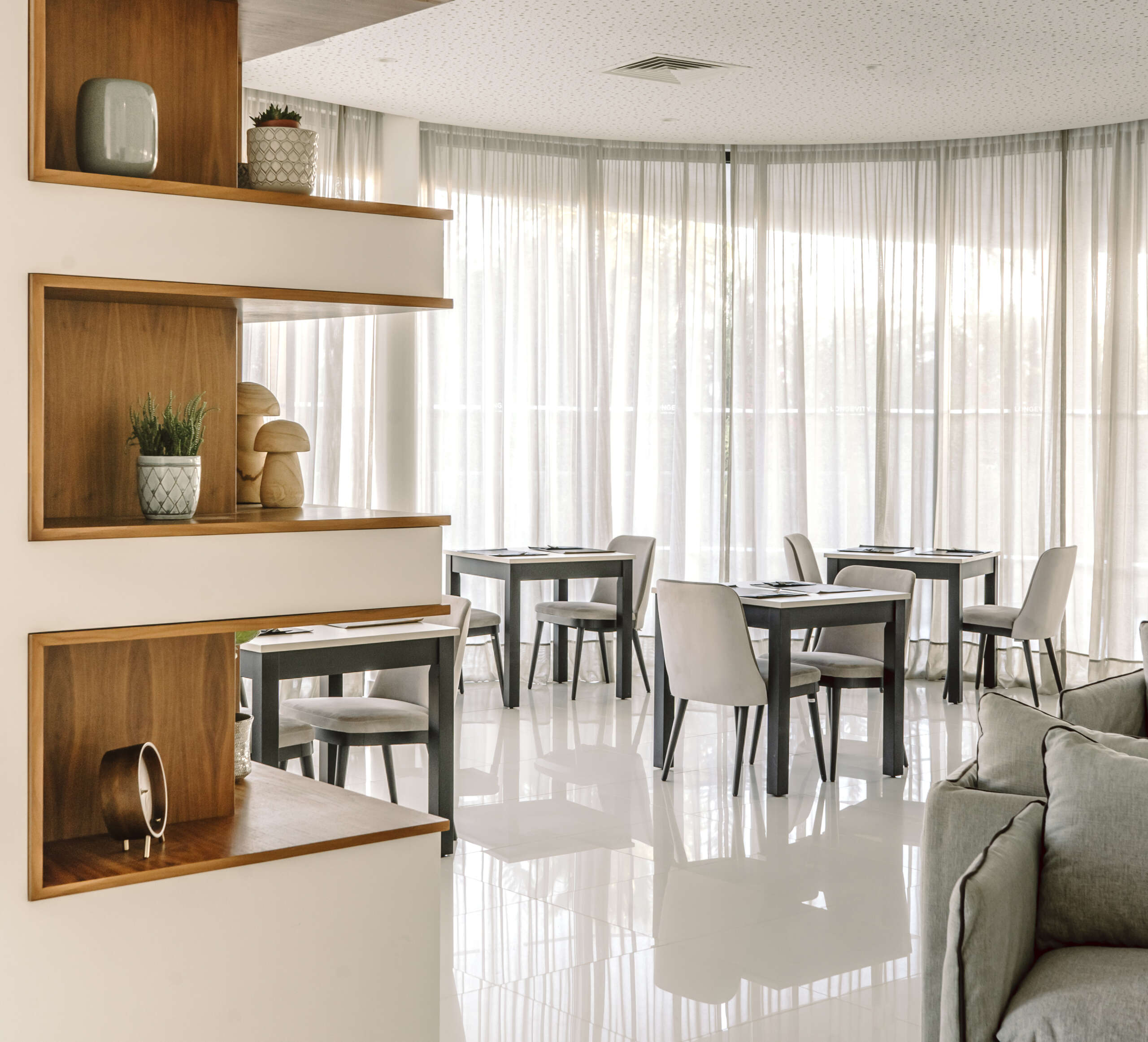 Dining Hall, Common Area 2 - Longevity