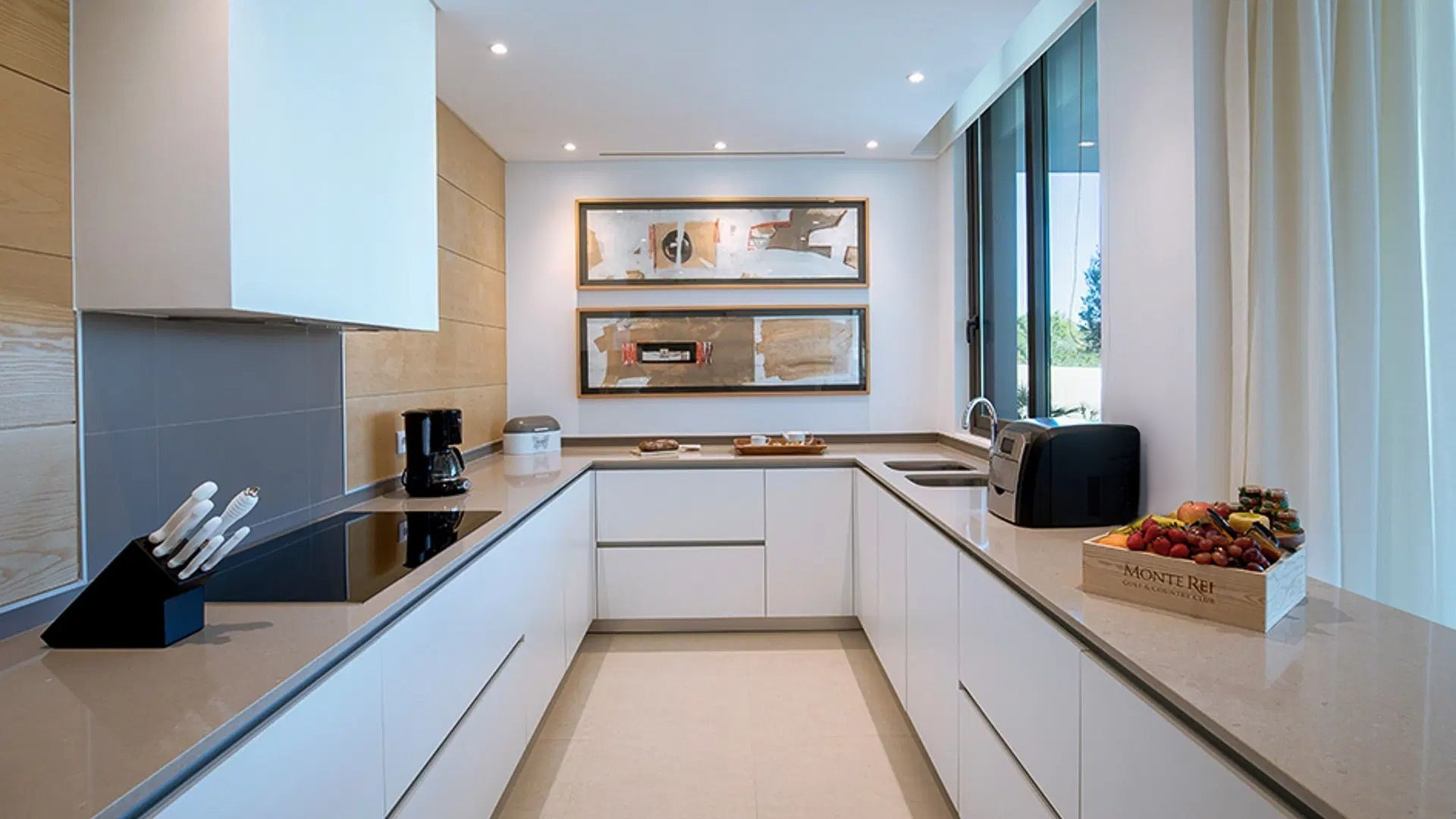 Standard Villa Kitchen